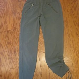 Athleta sage green jogger pants